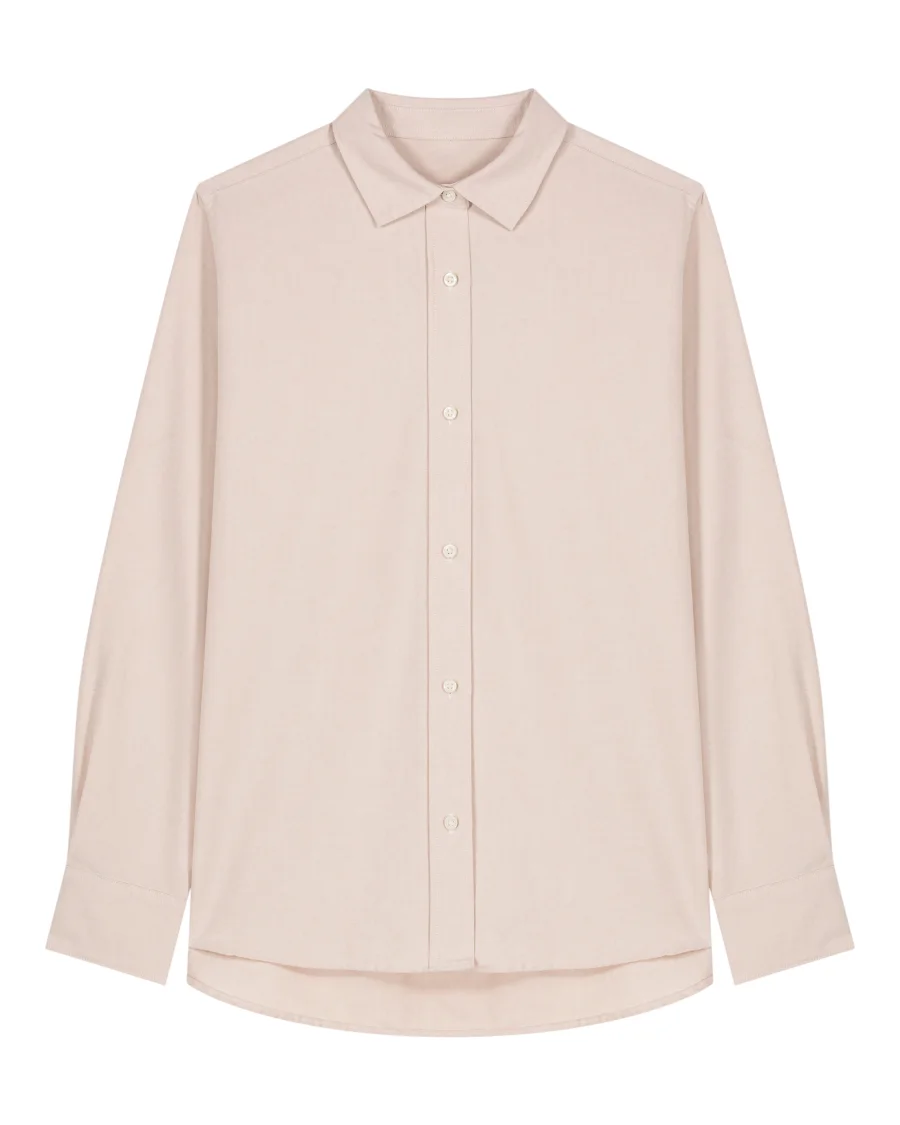 La chemise Oxford femme en beige oxford, avec une licorne d'Alma brodée ou en transfert DTF